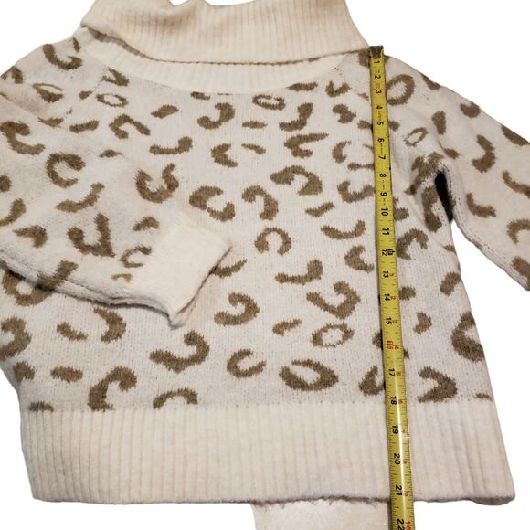 NYDJ  Chunky Cow Neck Cream Chetah Size Small Oversized Cozy Cotton Blend - Picture 3 of 8